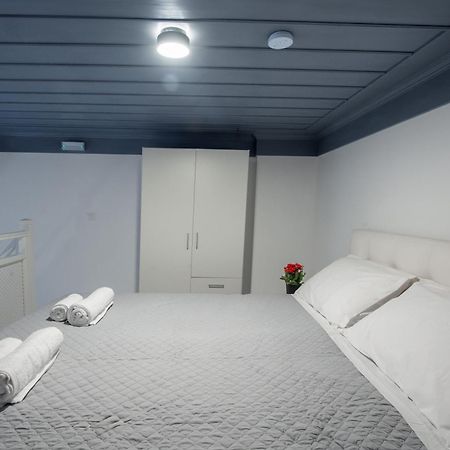 Porto Harani Seaside Apartments Сімі Екстер'єр фото