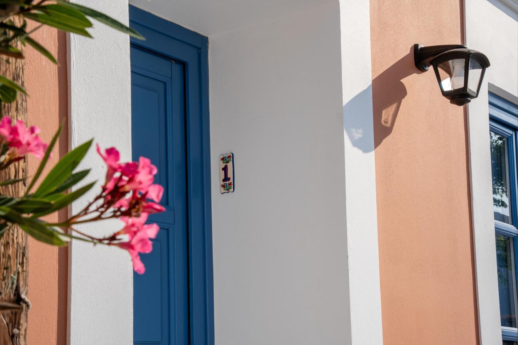 Porto Harani Seaside Apartments Сімі Екстер'єр фото