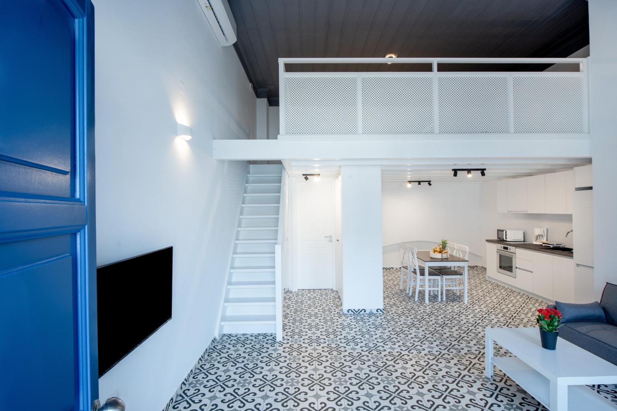 Porto Harani Seaside Apartments Сімі Екстер'єр фото