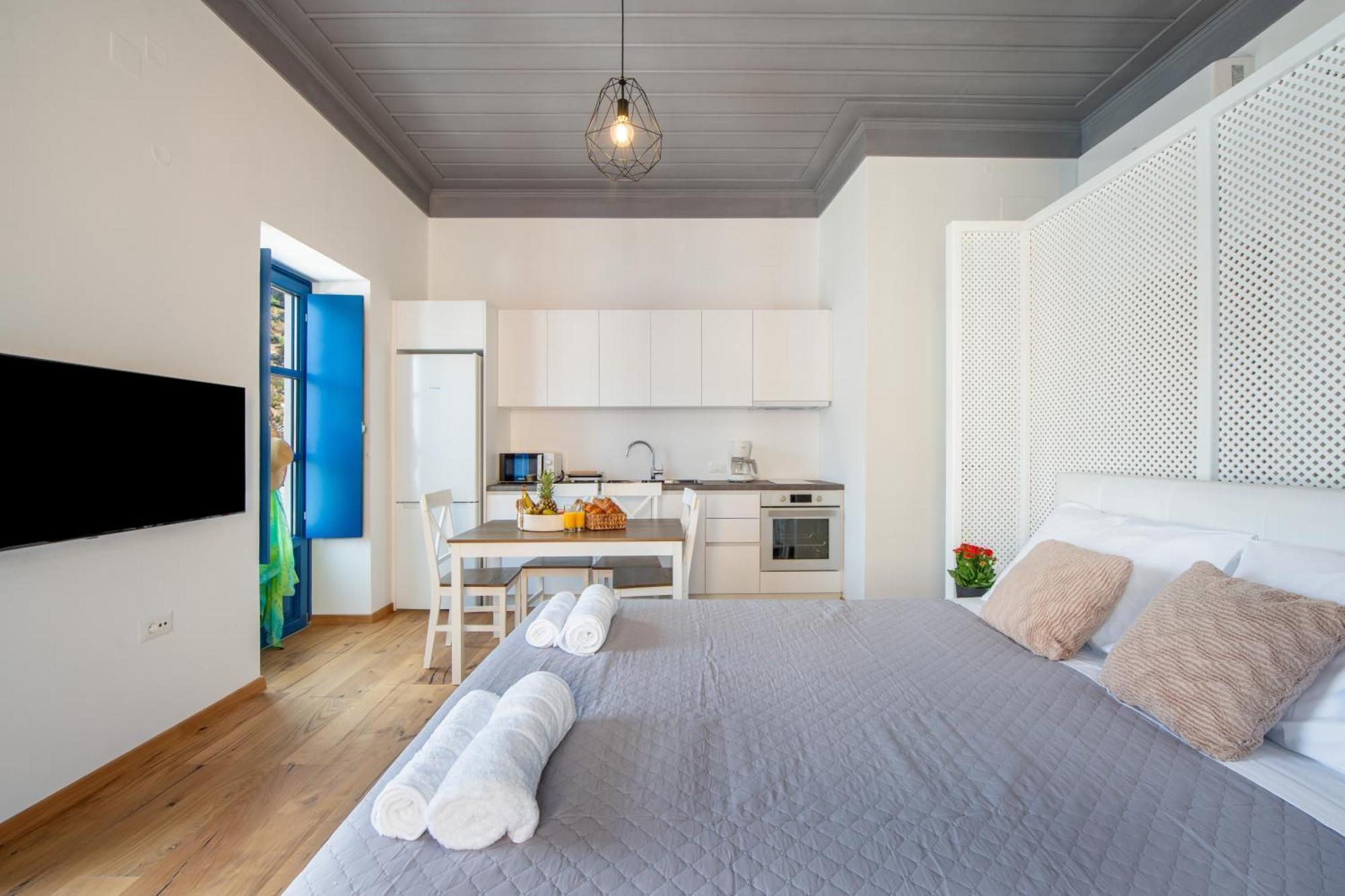 Porto Harani Seaside Apartments Сімі Екстер'єр фото