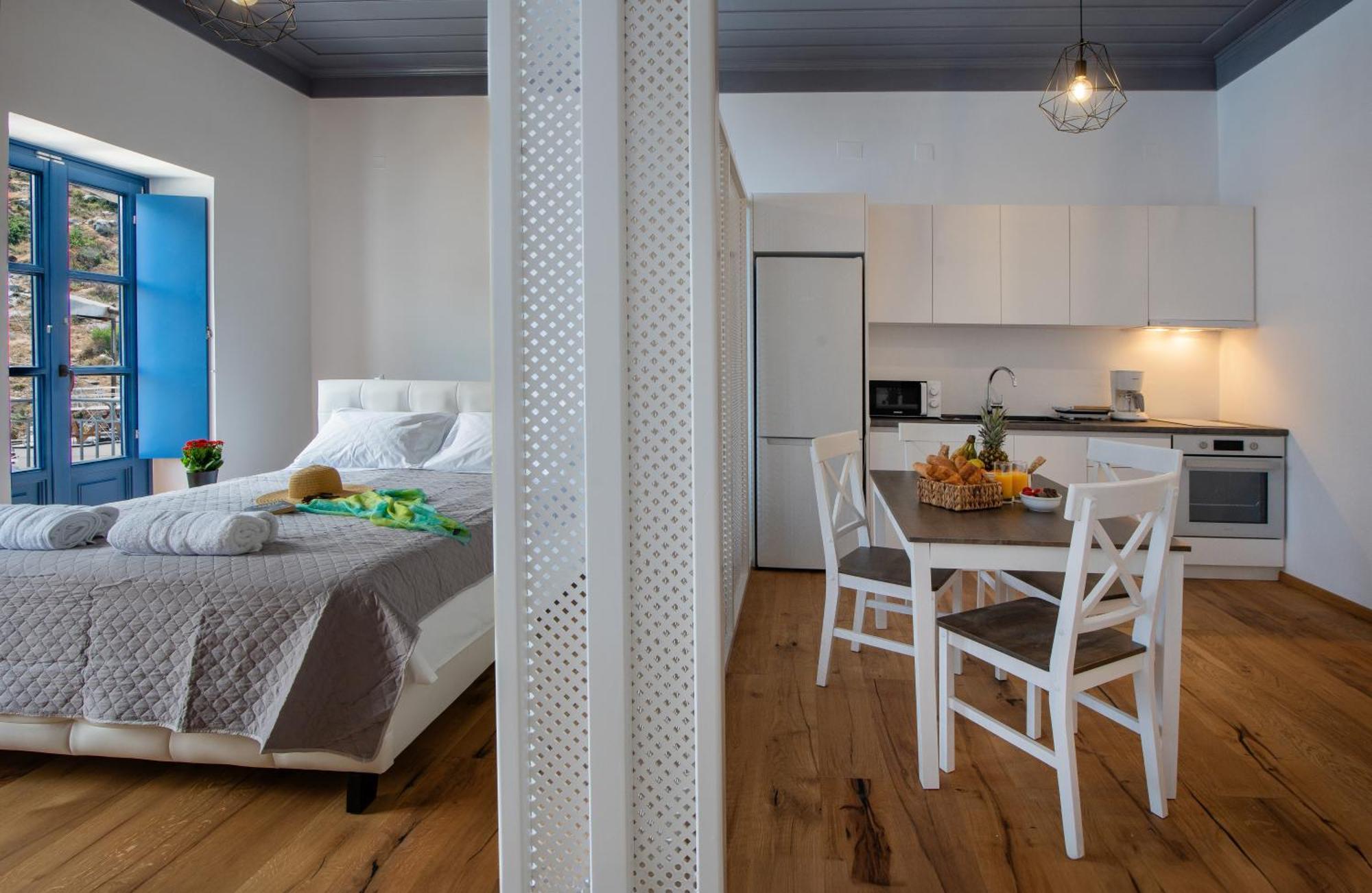 Porto Harani Seaside Apartments Сімі Екстер'єр фото